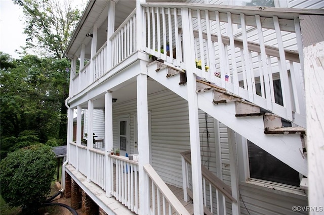 405 E 2nd St, Farmville, VA 23901 - view of side of property featuring a balcony and covered porch