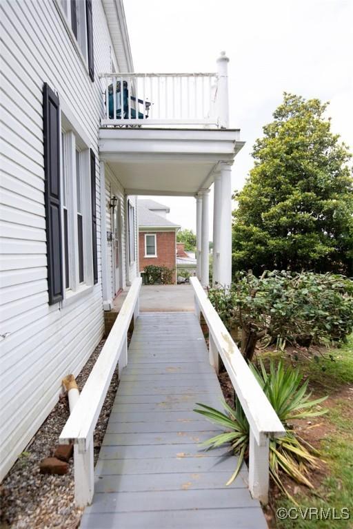 405 E 2nd St, Farmville, VA 23901 - view of porch