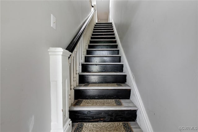 1320 W Main St, Richmond, VA 23220 - view of stairs