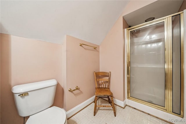 88 Holly Grv, Jamestown, VA 23185 - full bathroom featuring a stall shower and vaulted ceiling