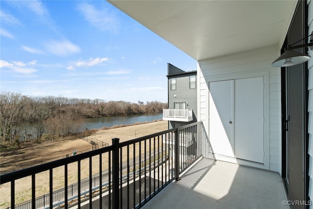 13213 Garland Ln, Midlothian, VA 23114 - balcony with a water view