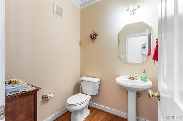 3541 Kings Farm Dr, Midlothian, VA 23113 - bathroom with wood finished floors and ornamental molding