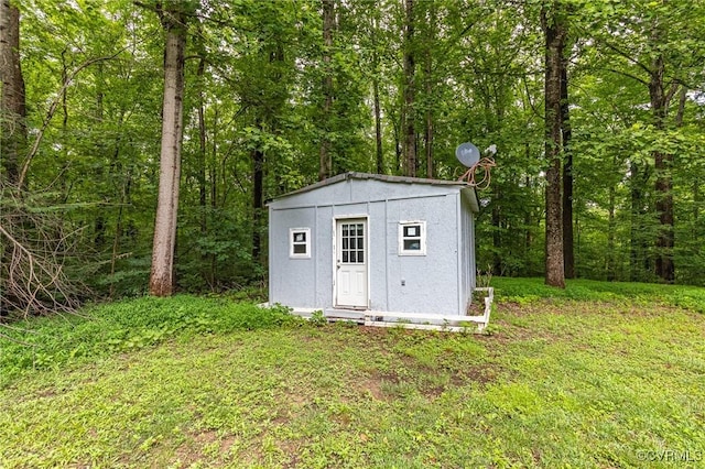 9118 Epps Rd, Mechanicsville, VA 23111 - view of shed featuring a view of trees