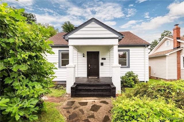 2711 Maplewood Rd, Henrico, VA 23228 - view of front facade featuring roof with shingles
