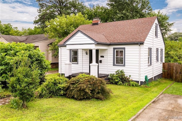 2711 Maplewood Rd, Henrico, VA 23228 - bungalow with a chimney and roof with shingles