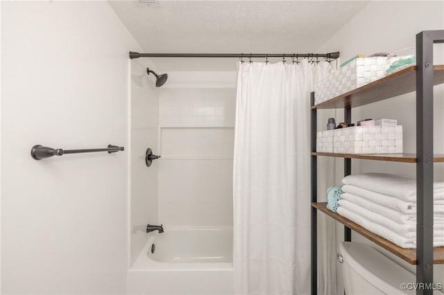 1501 Largo Rd Unit 302, Henrico, VA 23238 - full bath with shower / bath combination with curtain and toilet