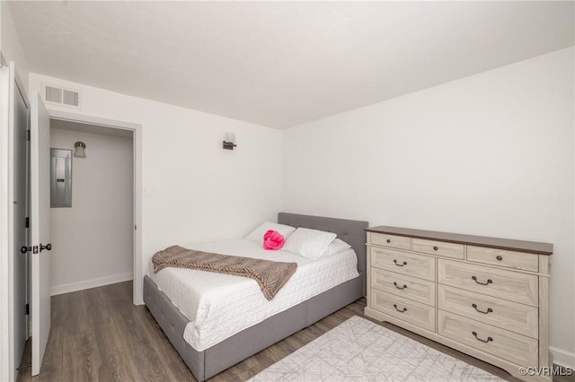 1501 Largo Rd Unit 302, Henrico, VA 23238 - bedroom with wood finished floors and baseboards