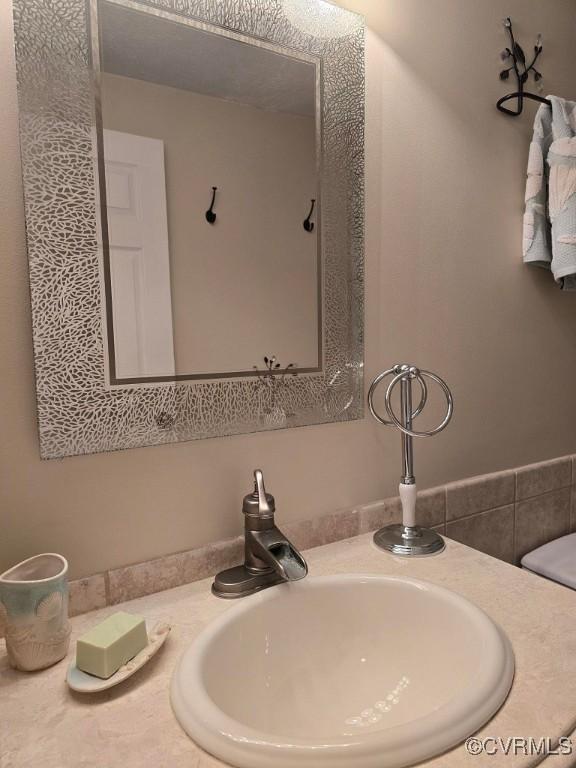 10818 Sebring Dr, Henrico, VA 23233 - bathroom with vanity