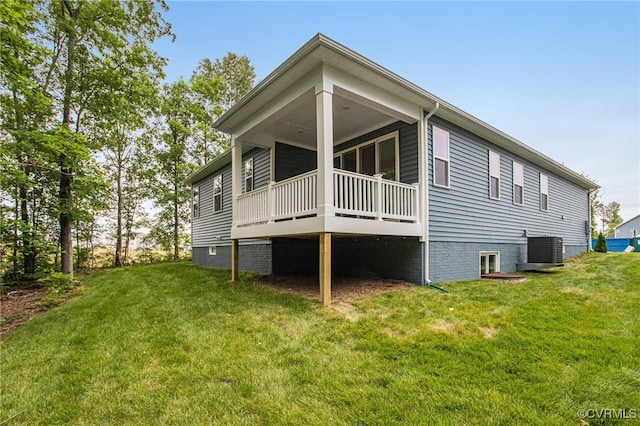 7082 Braxton Ct, Ladysmith, VA 22546 - back of property with a yard
