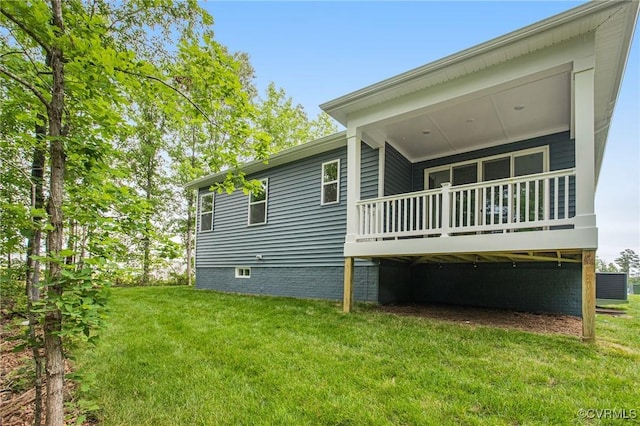 7082 Braxton Ct, Ladysmith, VA 22546 - rear view of property with a yard and crawl space