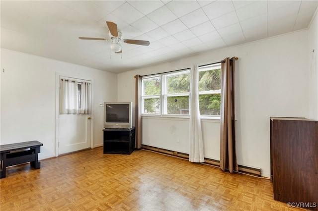 125 Seaboard St, Petersburg, VA 23803 - unfurnished living room with ceiling fan and baseboards