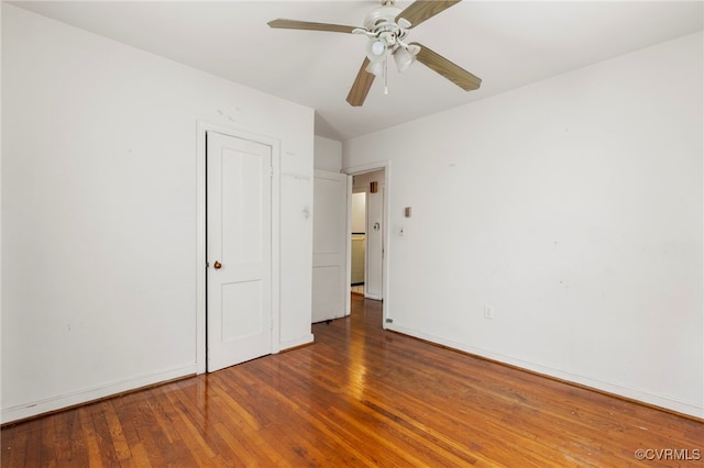 125 Seaboard St, Petersburg, VA 23803 - unfurnished bedroom featuring wood finished floors and a ceiling fan