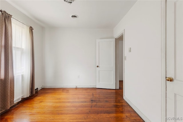 125 Seaboard St, Petersburg, VA 23803 - empty room with light wood finished floors and baseboards