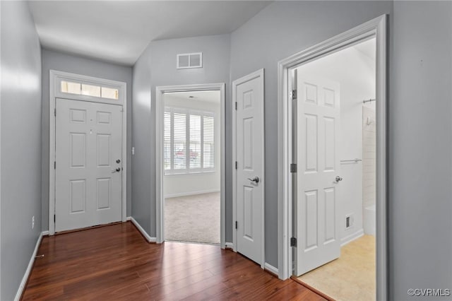 8334 E Lord Botetourt Loop, New Kent, VA 23124 - entryway featuring wood finished floors and baseboards