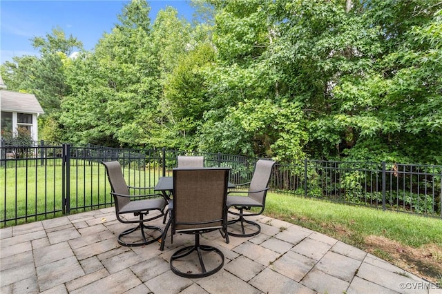 8334 E Lord Botetourt Loop, New Kent, VA 23124 - view of patio with outdoor dining area