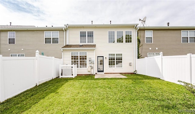 915 Jamerson Ln, Glen Allen, VA 23059 - rear view of property with a fenced backyard and a patio area