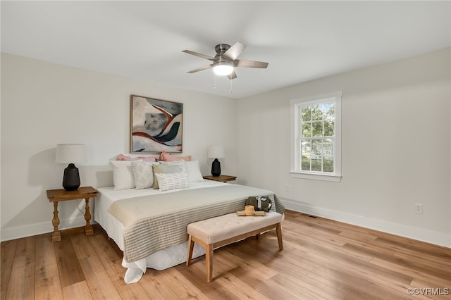 407 S 19th Ave, Hopewell, VA 23860 - bedroom featuring light wood-style floors and ceiling fan