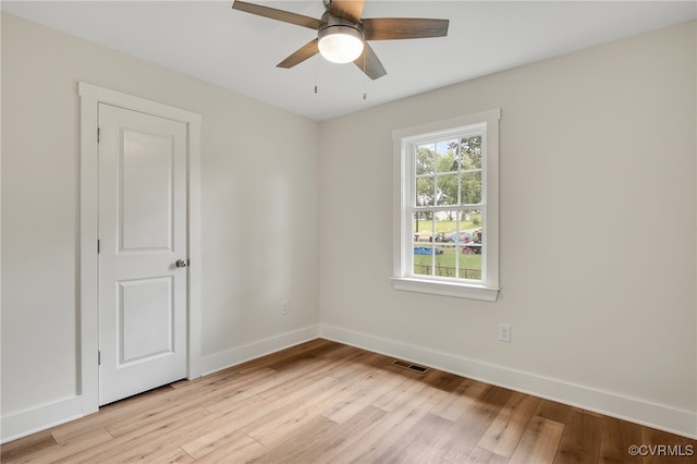 407 S 19th Ave, Hopewell, VA 23860 - empty room with light wood-type flooring and a ceiling fan