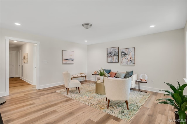 407 S 19th Ave, Hopewell, VA 23860 - living area featuring light wood-type flooring and recessed lighting
