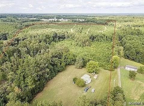 493 Solomon Rd, Crewe, VA 23930