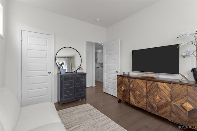 10109 Hollythorne Ln, Mechanicsville, VA 23116 - bedroom featuring wood finished floors