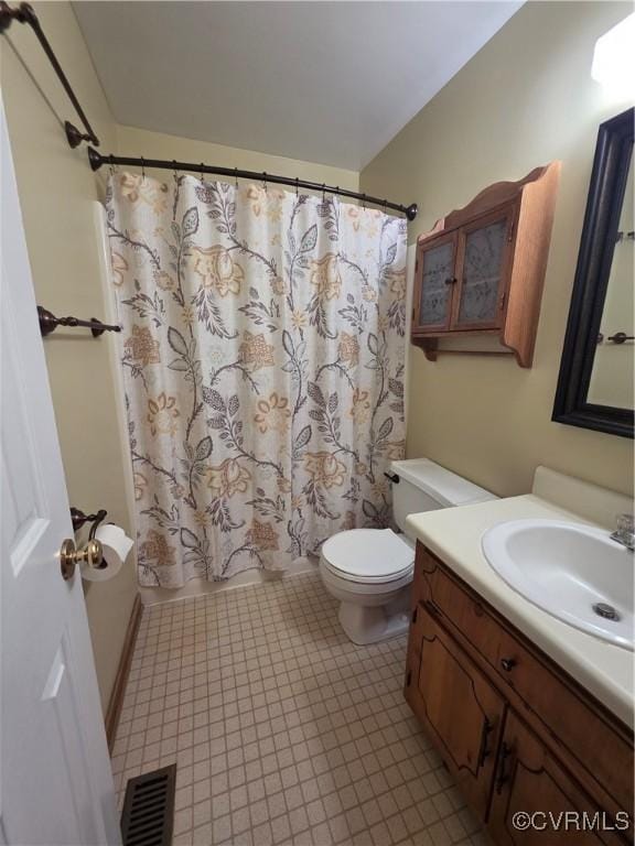 15805 Roland View Dr, Chesterfield, VA 23831 - full bathroom with vanity and shower / bath combo