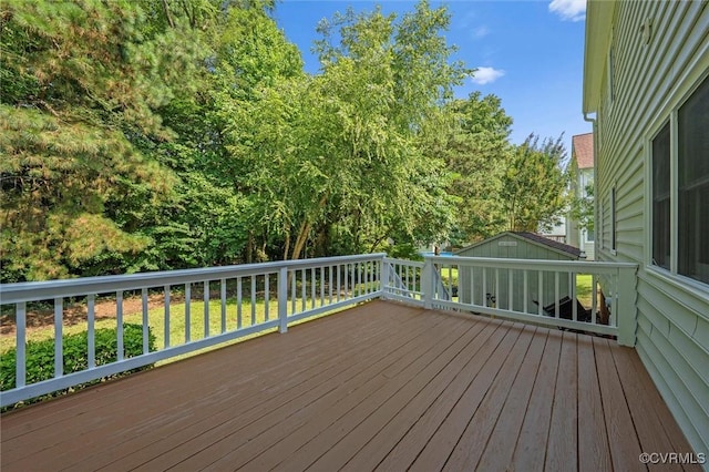 7906 Belmont Stakes Dr, Midlothian, VA 23112 - view of wooden deck