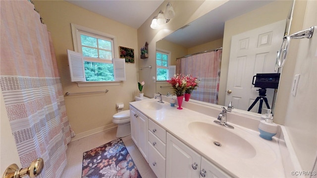 2024 Rockstone Pl, Henrico, VA 23238 - full bathroom with double vanity and a shower with curtain