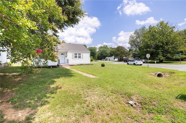 6500 W Grace St, Henrico, VA 23226 - view of grassy yard