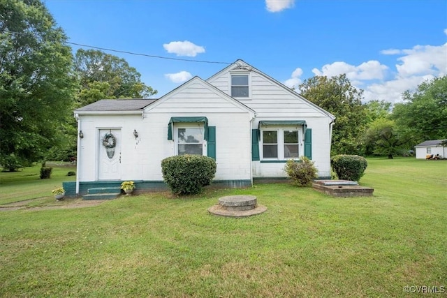 1415 New Market Rd 1411, Henrico, VA 23231 - bungalow-style house featuring a front lawn