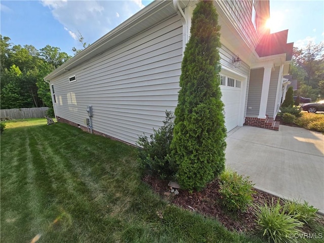 16813 Laurel Park Dr, Moseley, VA 23120 - view of home's exterior featuring driveway