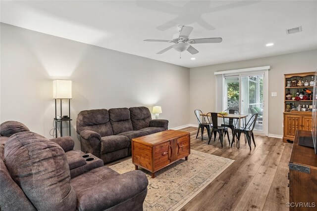 7117 Deer Thicket Dr, Midlothian, VA 23112 - living room featuring wood finished floors, recessed lighting, and ceiling fan