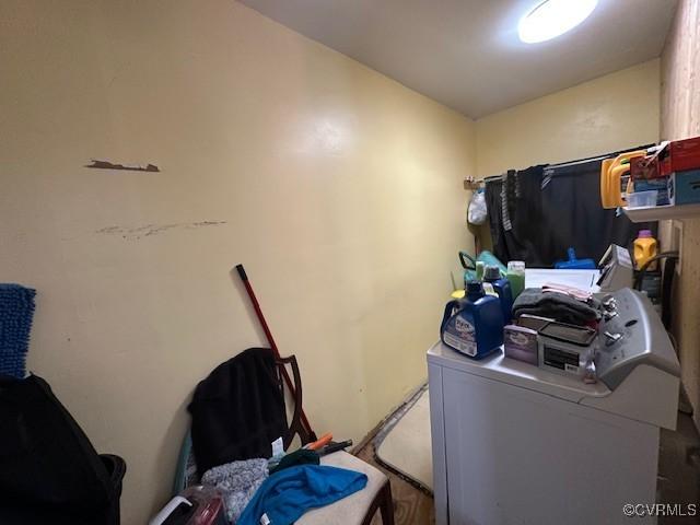 4232 Three Bridge Rd, Powhatan, VA 23139 - view of laundry room