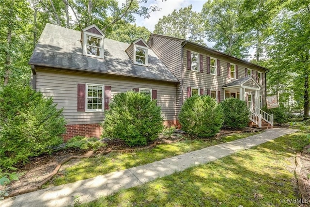 2330 Corner Rock Rd, Midlothian, VA 23113 - view of front of house with a front yard and roof with shingles