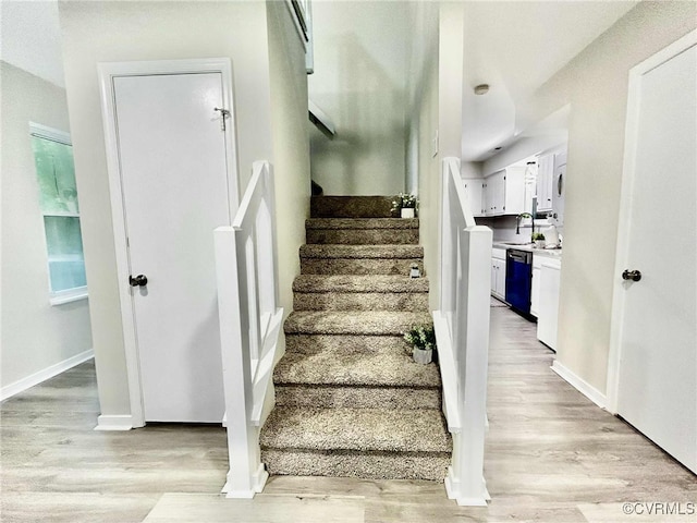 8512 Scottingham Ct, Chesterfield, VA 23236 - staircase featuring wood finished floors