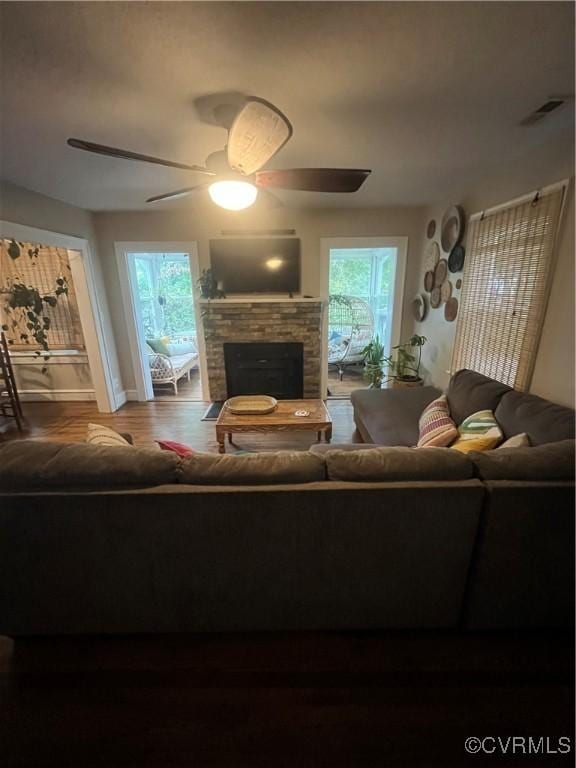 366 Brightwood Ave, Hampton, VA 23661 - photo 17
