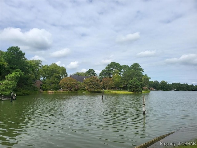 201 Walters Ln, Yorktown, VA 23692 - photo 2