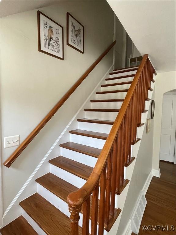 958 Donaghe St, Staunton, VA 24401 - photo 2