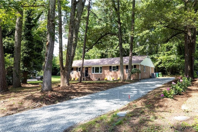 2313 Stratford Ct, Richmond, VA 23225 - photo 4