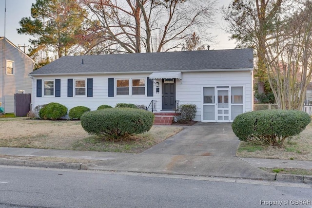 104 Clemwood Pkwy, Hampton, VA 23669 - photo 1