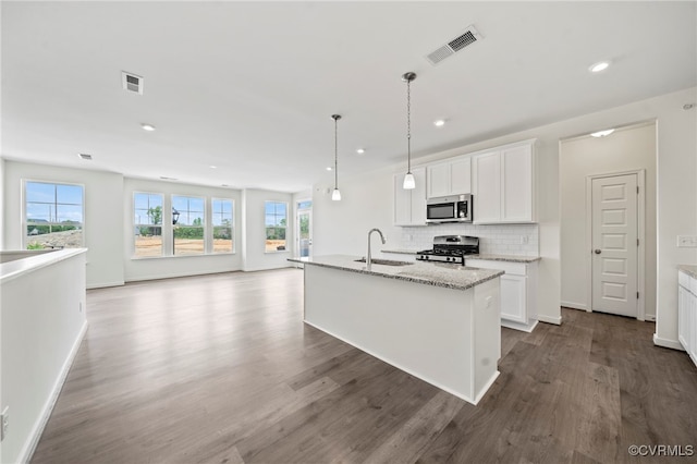 3817 Maze Runner Dr, Midlothian, VA 23112 - photo 1