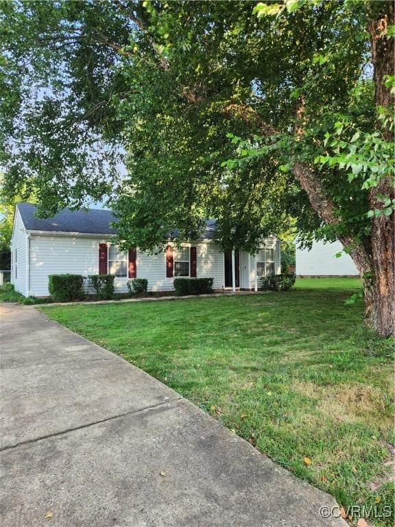 3827 Pinewood Gln, Richmond, VA 23223 - photo 1