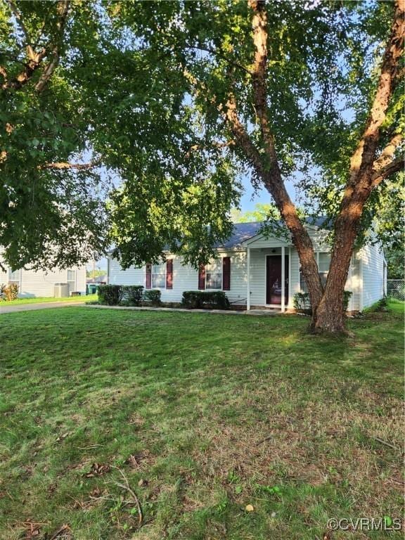 3827 Pinewood Gln, Richmond, VA 23223 - photo 2