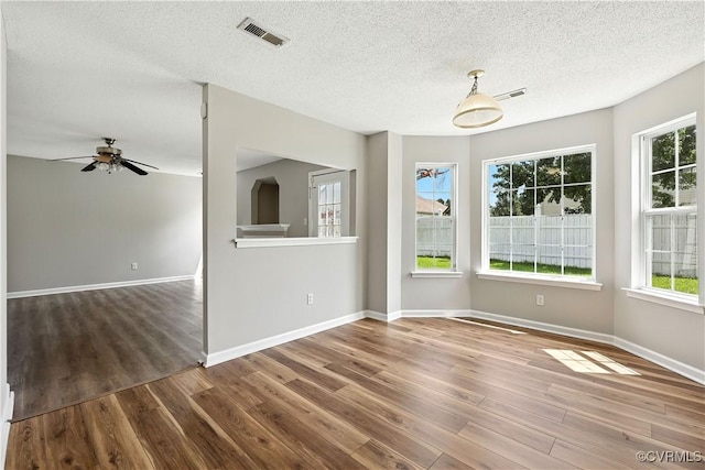 14718 Cobbs Point Dr, Chesterfield, VA 23836 - photo 7