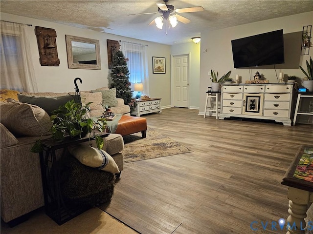 328 4th St, Colonial Beach, VA 22443 - photo 4