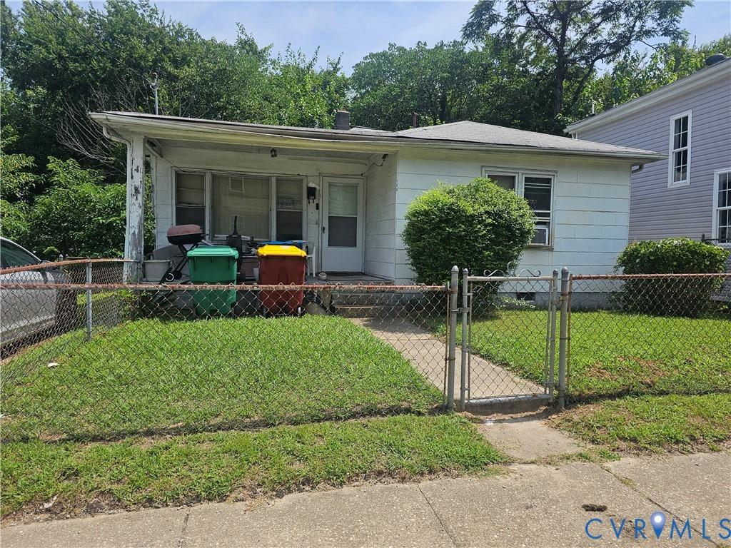 125 S Little Church St, Petersburg, VA 23803 - photo 1