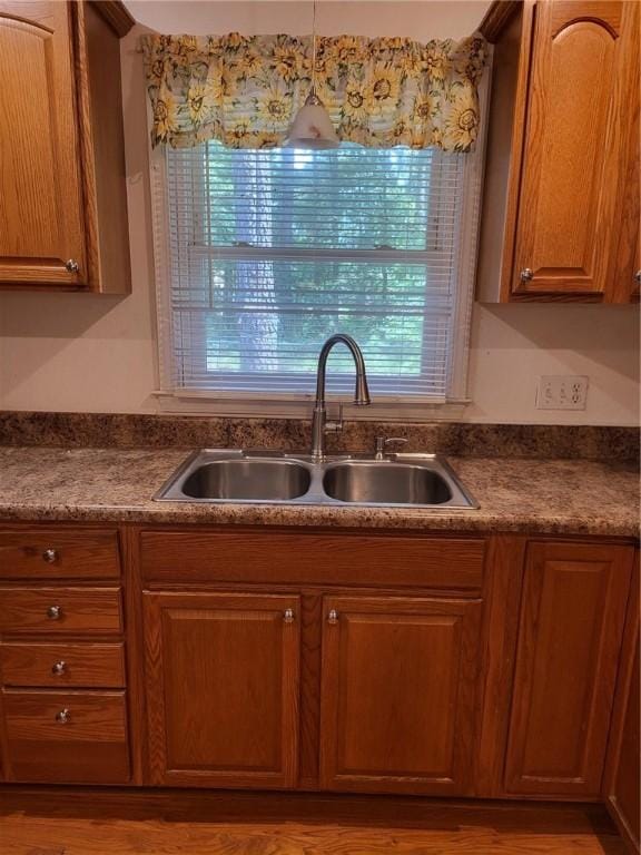 201 Harrison St, Franklin, VA 23851 - photo 20