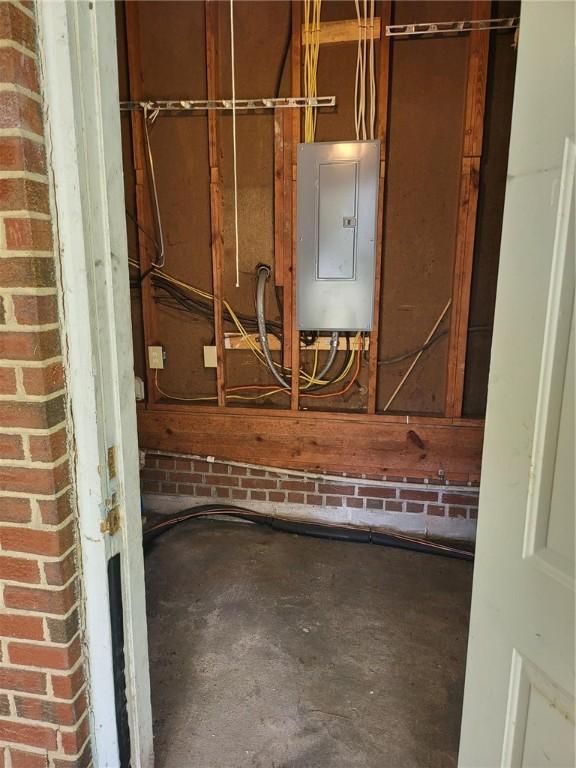 201 Harrison St, Franklin, VA 23851 - photo 28