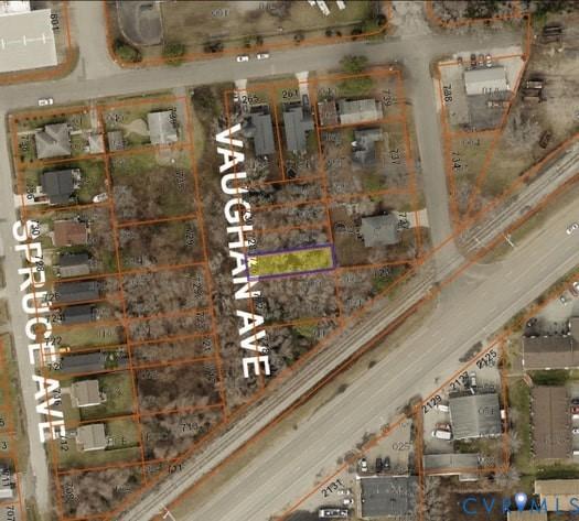 726 Vaughan Ave, Hampton, VA 23661 - photo 1