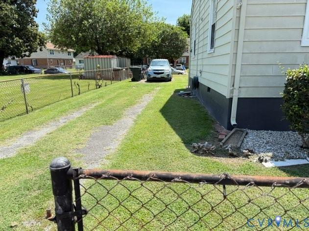 381 Lincoln St, Hampton, VA 23669 - photo 1
